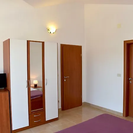House Dubai Trogir