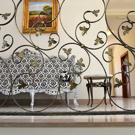 Konukevi House Dubai