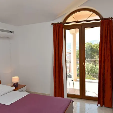 House Dubai Trogir