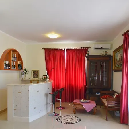 Penzion House Dubai 4*