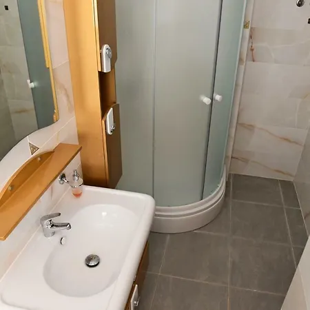 House Dubai 4*